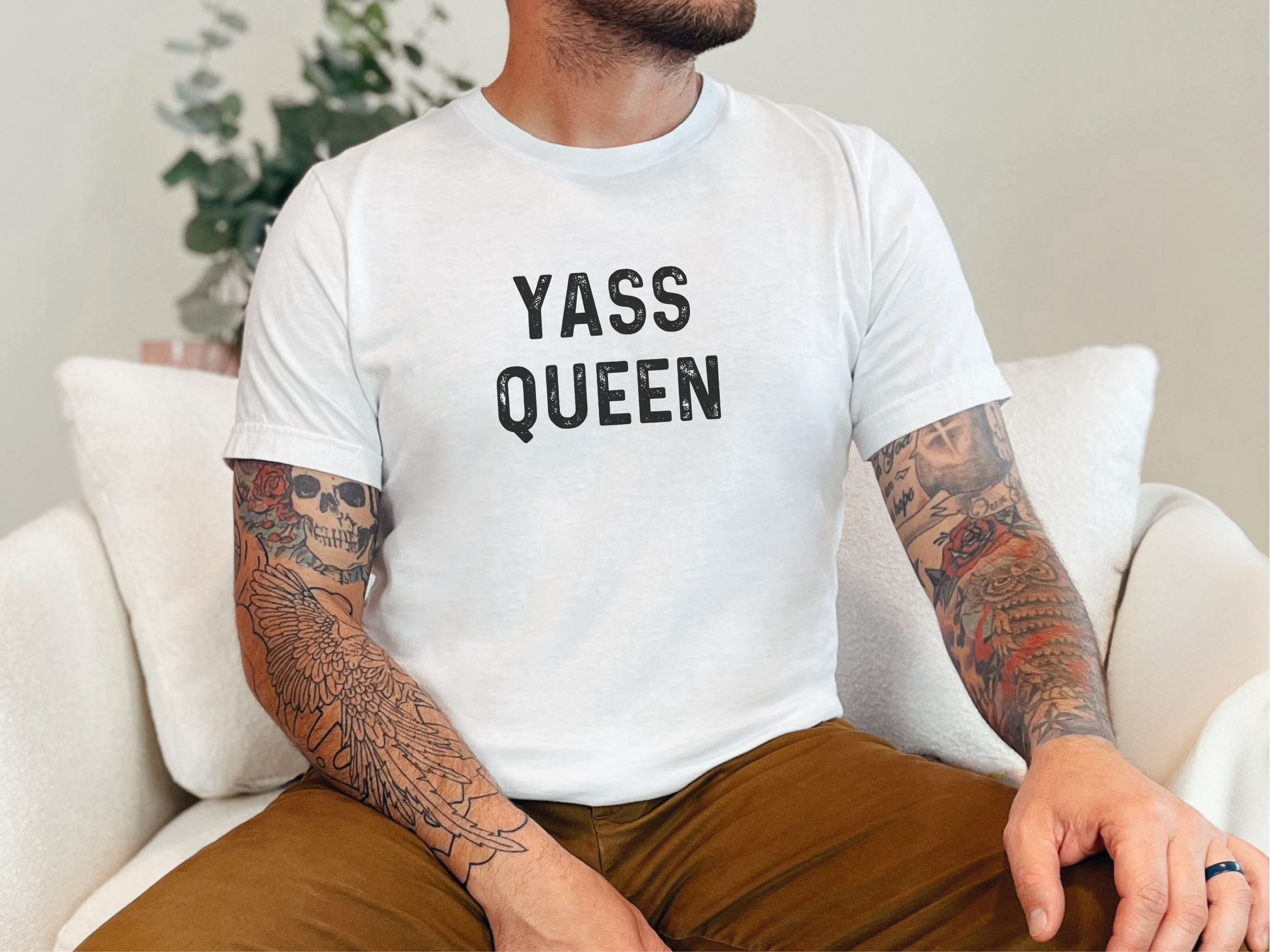 Mockup_01_YASS QUEEN.png