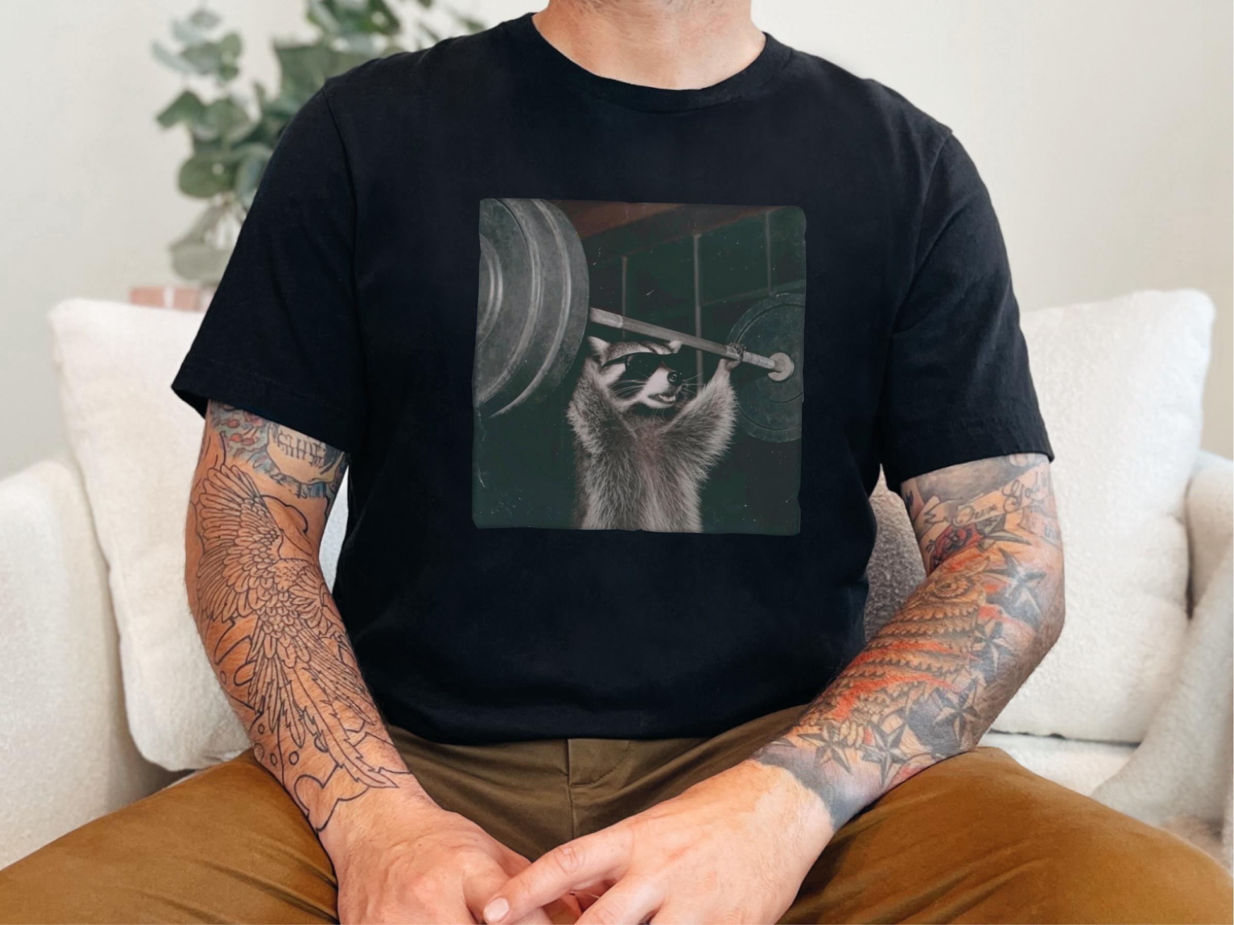 Mockup_02_Raccoon Bodybuilding.png