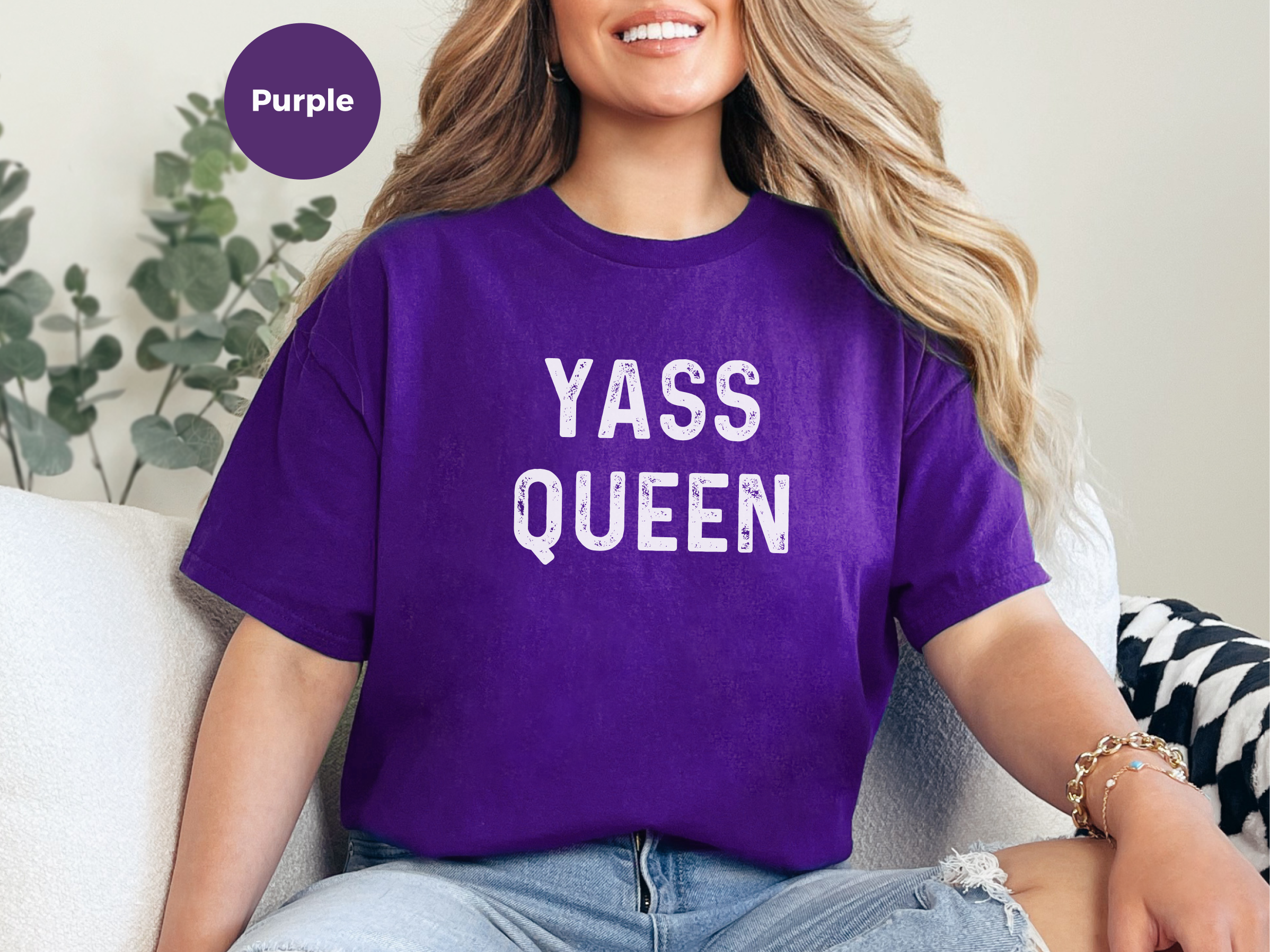 Mockup_06_YASS QUEEN.png